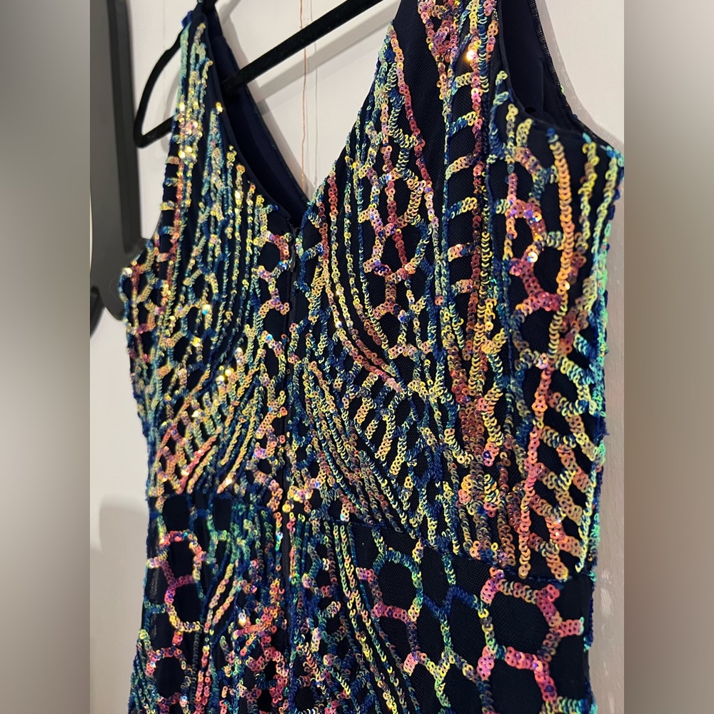Beautiful dress. perfect for wedding,prom,or any occasion